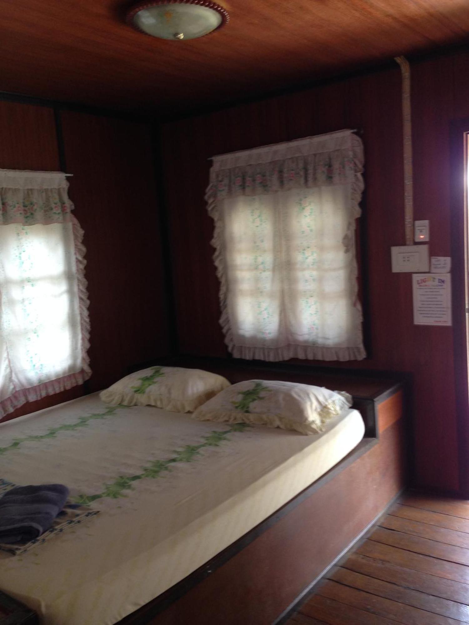 Light In Bungalow Haad Rin Room photo